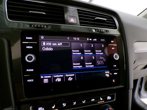 Volkswagen Golf 1.0 TSI Highline "Origineel NL!" Pano Stoelverwarming Apple-carplay Massage-stoel Android-auto Adaptive-cruise