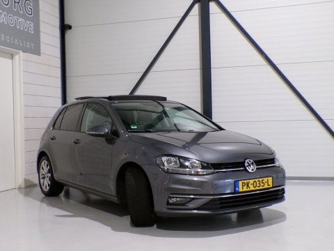 Volkswagen Golf 1.0 TSI Highline "Origineel NL!" Pano Stoelverwarming Apple-carplay Massage-stoel Android-auto Adaptive-cruise