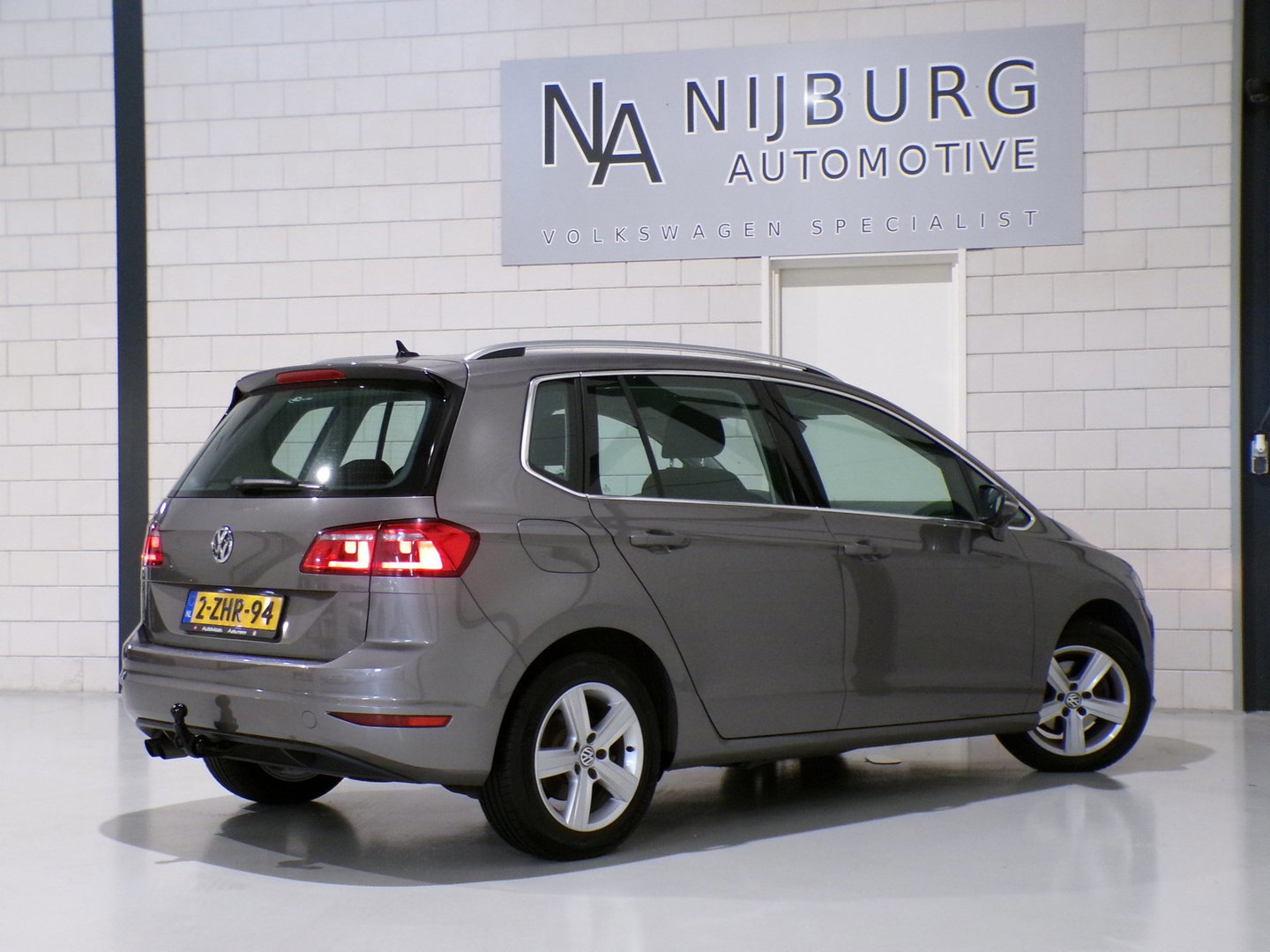 Volkswagen Golf Sportsvan 1.4 TSI Highline "Origineel NL!" Automaat! 1e eigenaar! Trekhaak Navigatie Bluetooth Alcantara Garantie