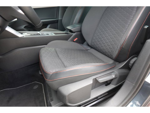 SEAT Leon Sportstourer 1.5 TSI FR PANO KEYLESS CAM VOL'