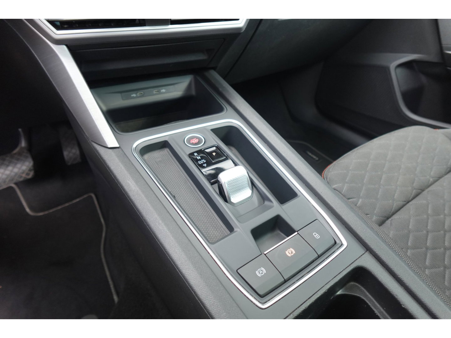 SEAT Leon Sportstourer 1.5 TSI FR PANO KEYLESS CAM VOL'
