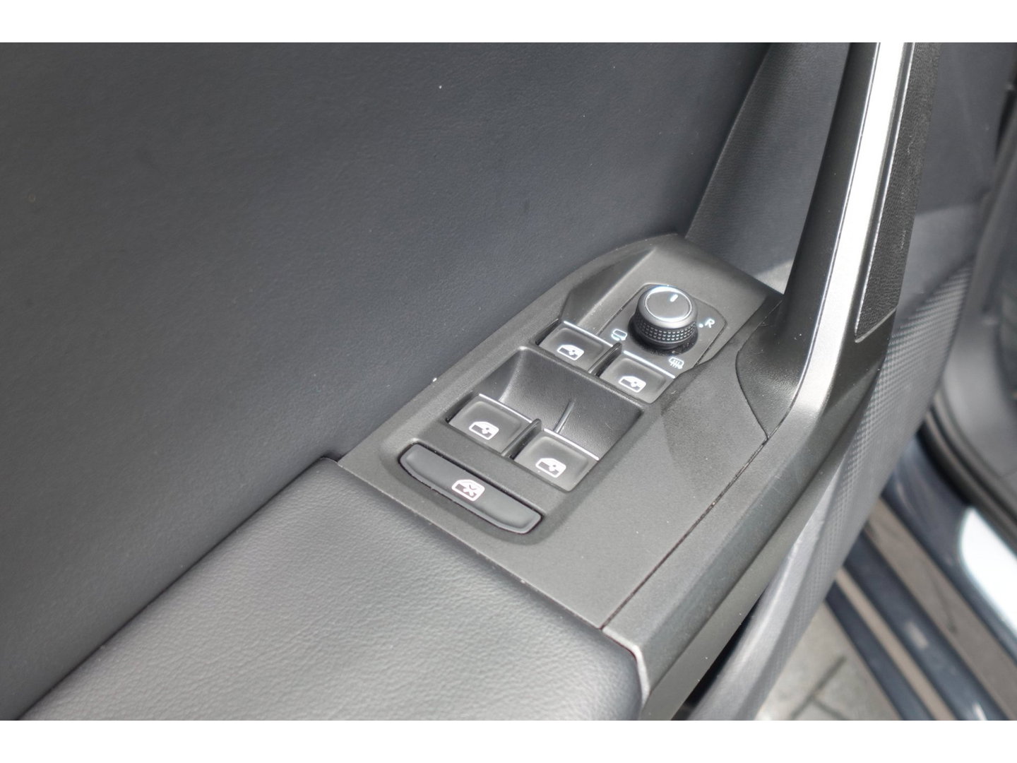 SEAT Leon Sportstourer 1.5 TSI FR PANO KEYLESS CAM VOL'