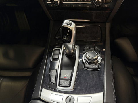 BMW 7 Serie 740i 326PK / High ex. / Individual / Softclose