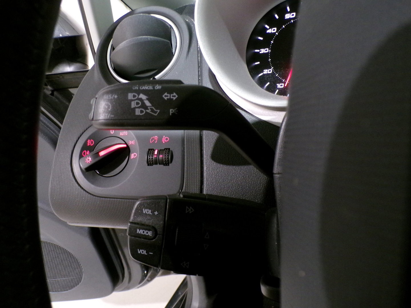 SEAT Ibiza 1.2 TSI Sport "Origineel NL!" Bluetooth Parkeersensoren 17"Velgen Nieuwe-APK Garantie Automatische-Airco Cruise