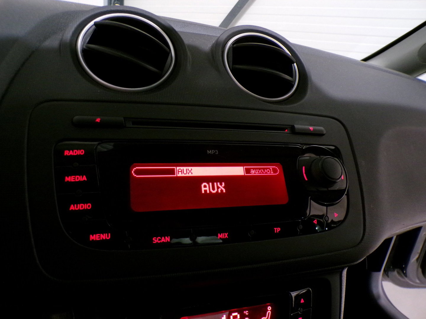 SEAT Ibiza 1.2 TSI Sport "Origineel NL!" Bluetooth Parkeersensoren 17"Velgen Nieuwe-APK Garantie Automatische-Airco Cruise