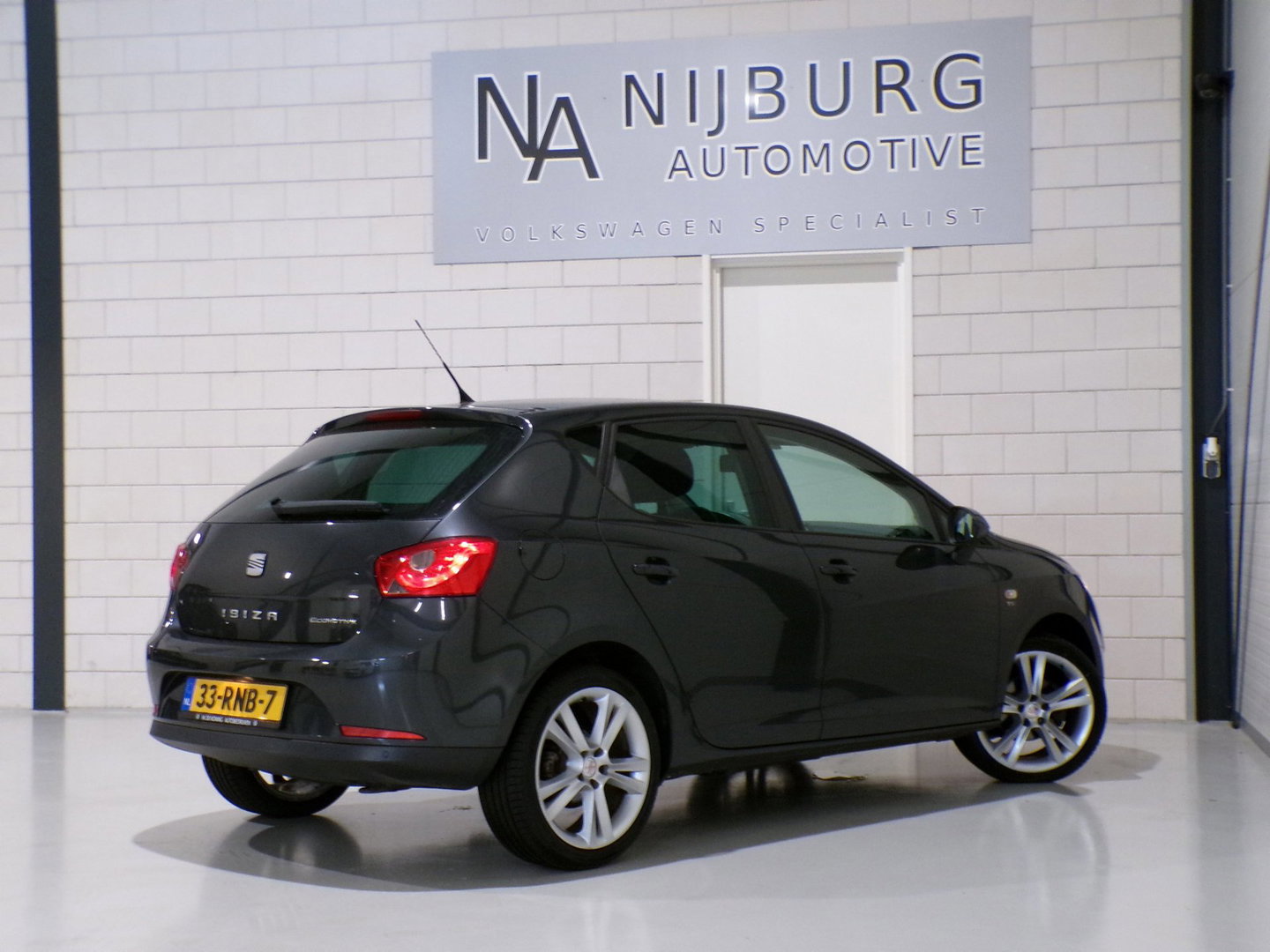 SEAT Ibiza 1.2 TSI Sport "Origineel NL!" Bluetooth Parkeersensoren 17"Velgen Nieuwe-APK Garantie Automatische-Airco Cruise