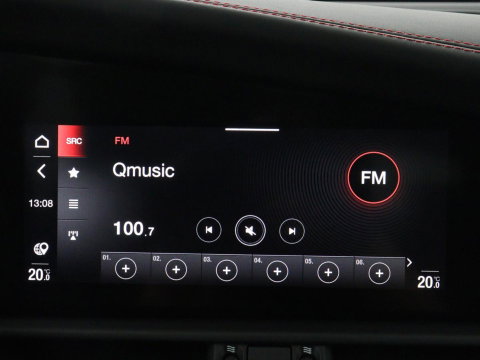 Alfa Romeo Giulia 2.0 T GME AWD Competizione Q4 280pk Leder | Memory | Leder | Memory | Leder dashboard | Stuur/stoel verwarming | Matrix koplampen | Harman / Kardon | Dodehoek detectie | Park assist | Camera | Climate control | Virtual dashboard |