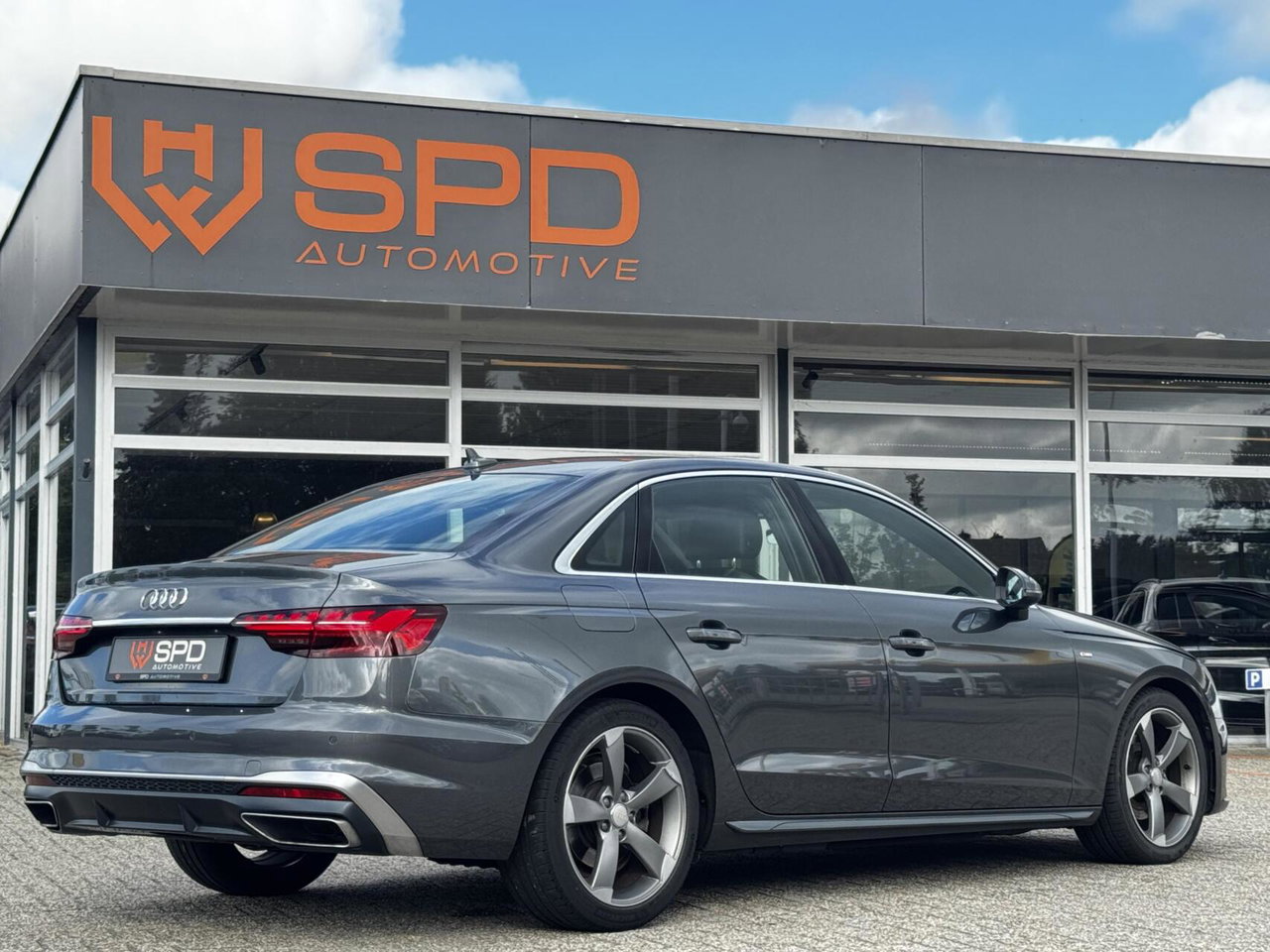 Audi A4