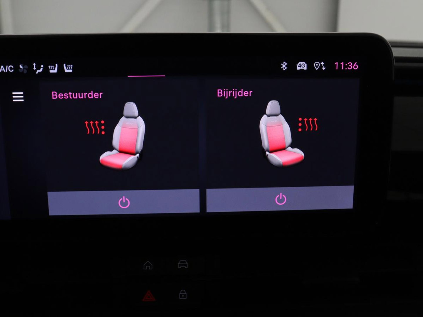 Fiat 600 1.2 Hybrid Urban | Stoelverwarming | 360 camera | | Stoelverwarming | 360 camera | Cruise control | Navigatie | Carplay | DAB | Climate control | Full LED | Park assist | Sfeerverlichting
