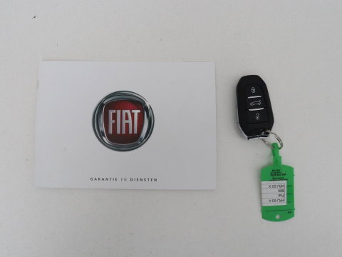 Fiat 600 1.2 Hybrid Urban | Stoelverwarming | 360 camera | | Stoelverwarming | 360 camera | Cruise control | Navigatie | Carplay | DAB | Climate control | Full LED | Park assist | Sfeerverlichting