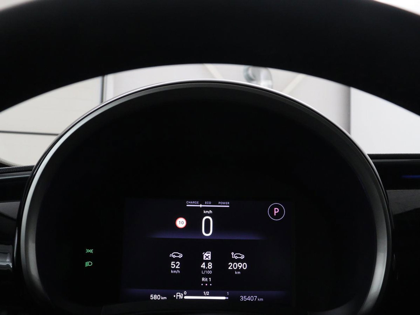 Fiat 600 1.2 Hybrid Urban | Stoelverwarming | 360 camera | | Stoelverwarming | 360 camera | Cruise control | Navigatie | Carplay | DAB | Climate control | Full LED | Park assist | Sfeerverlichting