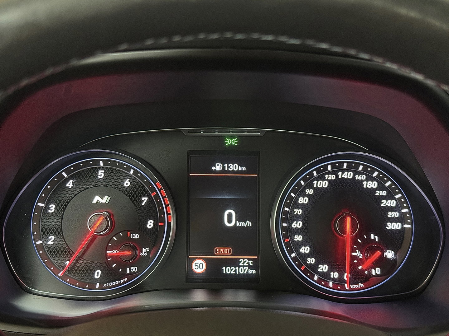 Hyundai i30 2.0 T-GDI N2 Performance | 275 PK! | Apple Carplay | Android Auto | Camera | Stuurwielverwarming | Stoelverwarming | Elektrische Stoelen + Geheugen | Lane Assist | Afneembare Trekhaak |