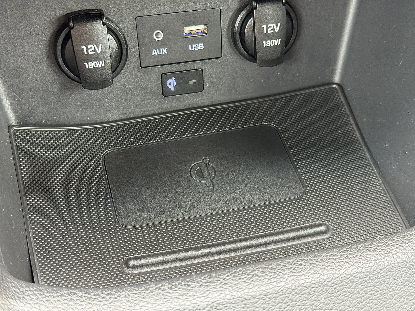 Hyundai i30 2.0 T-GDI N2 Performance | 275 PK! | Apple Carplay | Android Auto | Camera | Stuurwielverwarming | Stoelverwarming | Elektrische Stoelen + Geheugen | Lane Assist | Afneembare Trekhaak |
