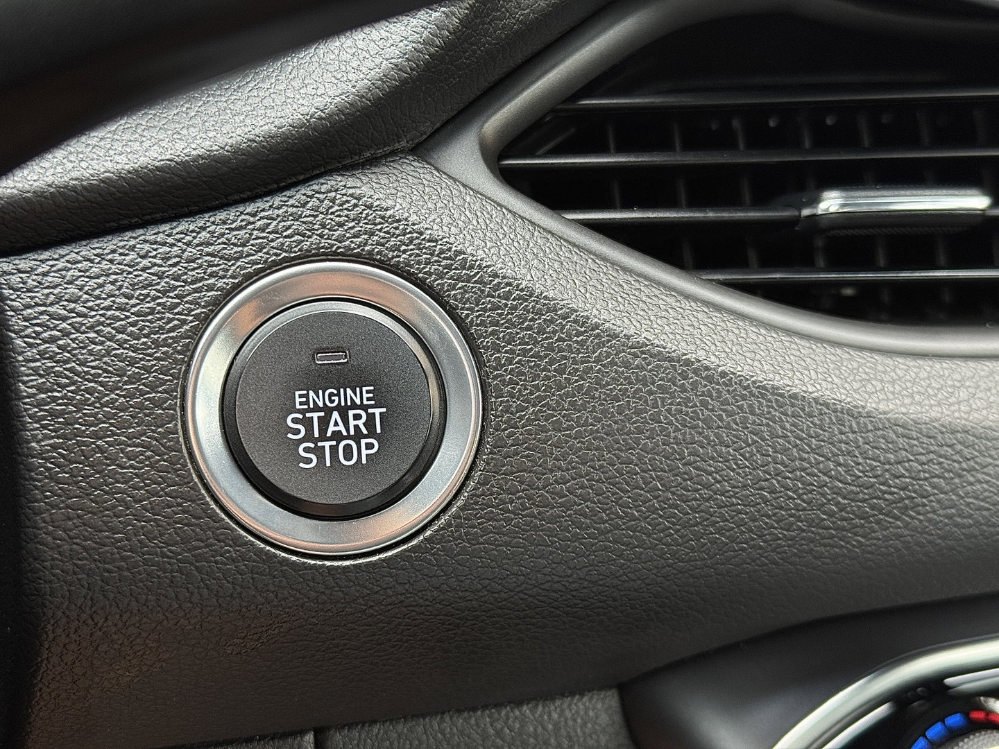 Hyundai i30 2.0 T-GDI N2 Performance | 275 PK! | Apple Carplay | Android Auto | Camera | Stuurwielverwarming | Stoelverwarming | Elektrische Stoelen + Geheugen | Lane Assist | Afneembare Trekhaak |