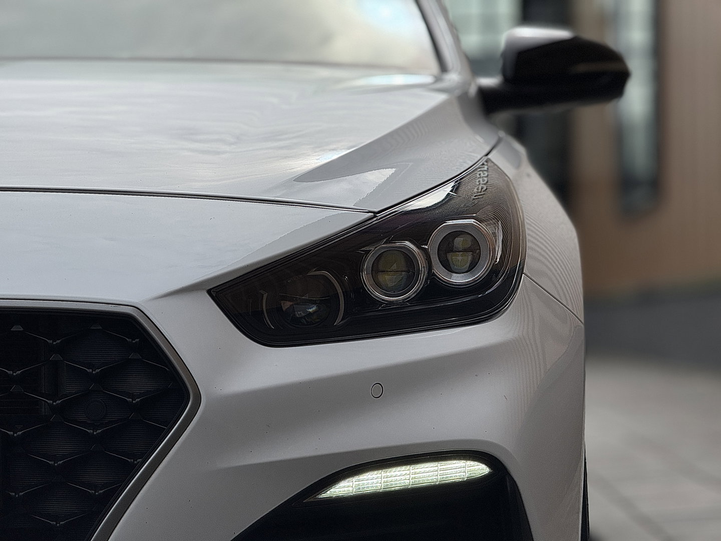 Hyundai i30 2.0 T-GDI N2 Performance | 275 PK! | Apple Carplay | Android Auto | Camera | Stuurwielverwarming | Stoelverwarming | Elektrische Stoelen + Geheugen | Lane Assist | Afneembare Trekhaak |