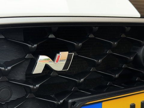 Hyundai i30 2.0 T-GDI N2 Performance | 275 PK! | Apple Carplay | Android Auto | Camera | Stuurwielverwarming | Stoelverwarming | Elektrische Stoelen + Geheugen | Lane Assist | Afneembare Trekhaak |