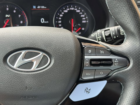 Hyundai i30 2.0 T-GDI N2 Performance | 275 PK! | Apple Carplay | Android Auto | Camera | Stuurwielverwarming | Stoelverwarming | Elektrische Stoelen + Geheugen | Lane Assist | Afneembare Trekhaak |