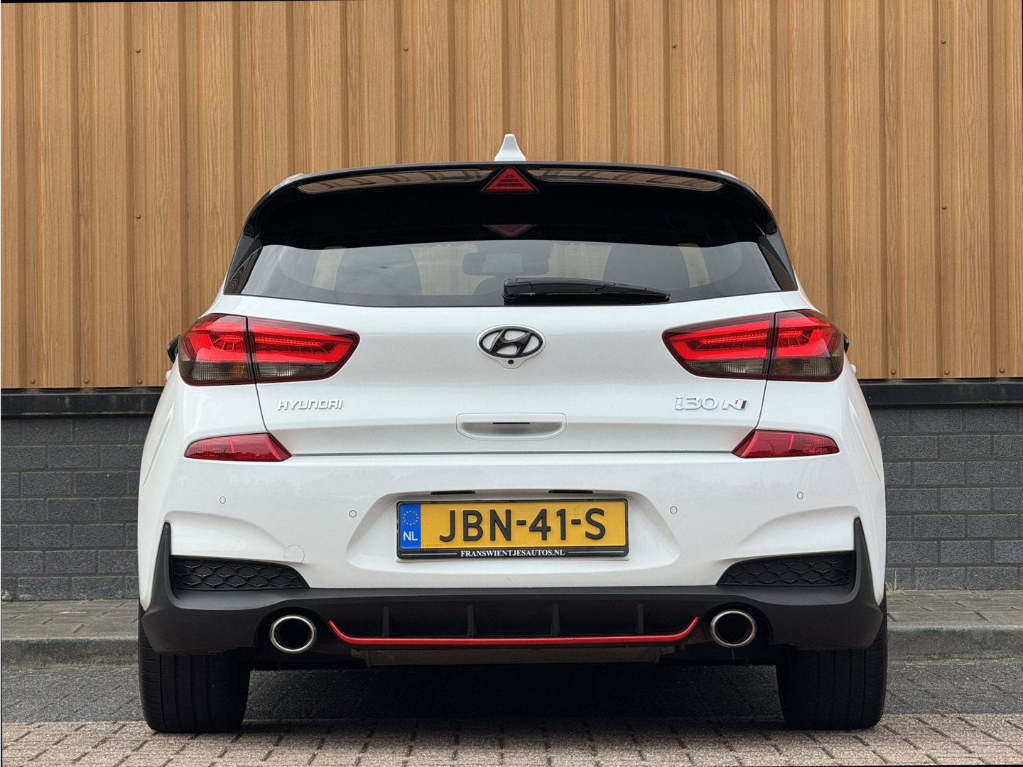 Hyundai i30 2.0 T-GDI N2 Performance | 275 PK! | Apple Carplay | Android Auto | Camera | Stuurwielverwarming | Stoelverwarming | Elektrische Stoelen + Geheugen | Lane Assist | Afneembare Trekhaak |