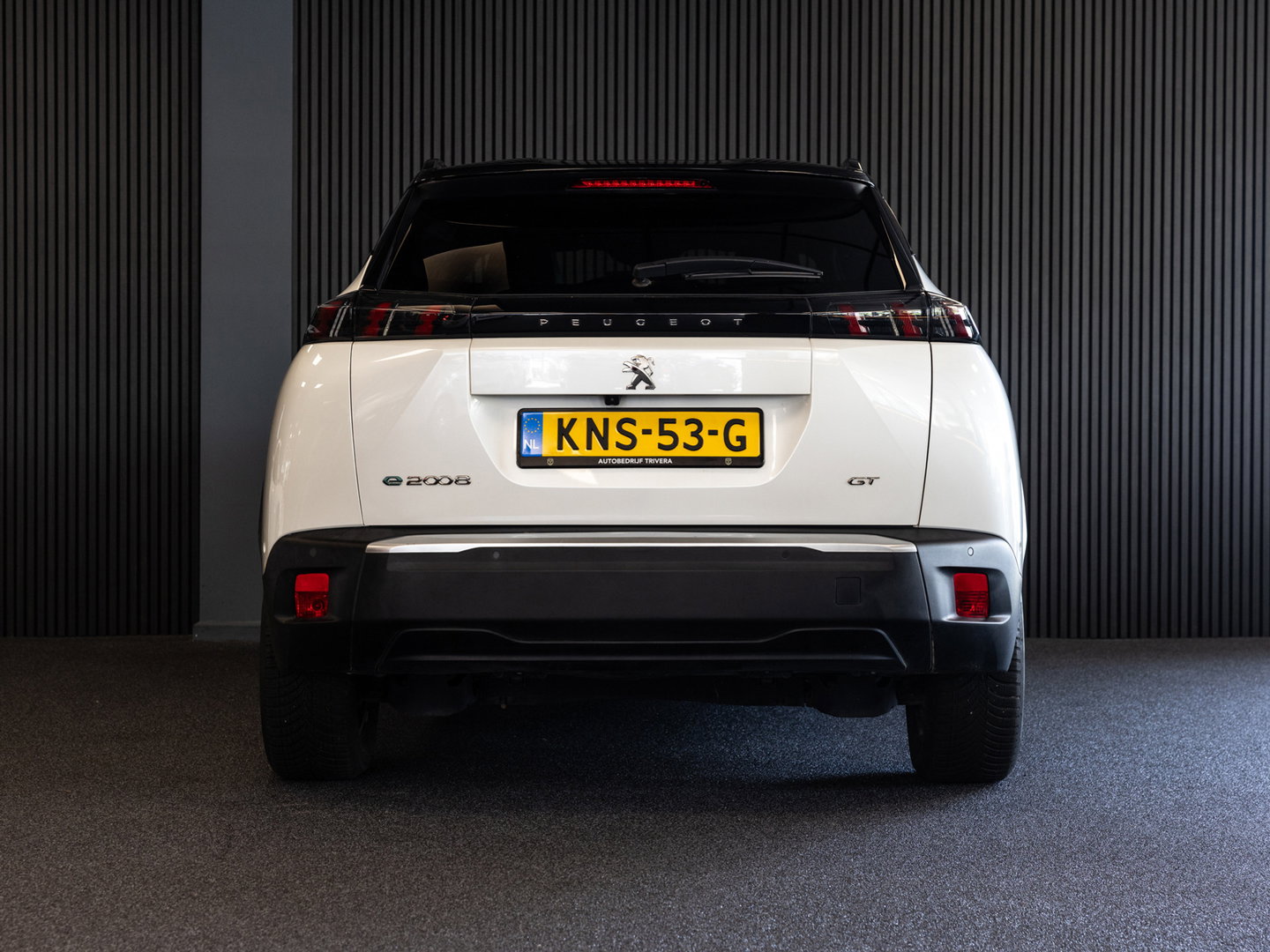 Peugeot e-2008 EV 54kWh l GT Line l SoH 96% l CAM. l 1ste eig. l NAV.l FULL OPTION l Als Nieuw