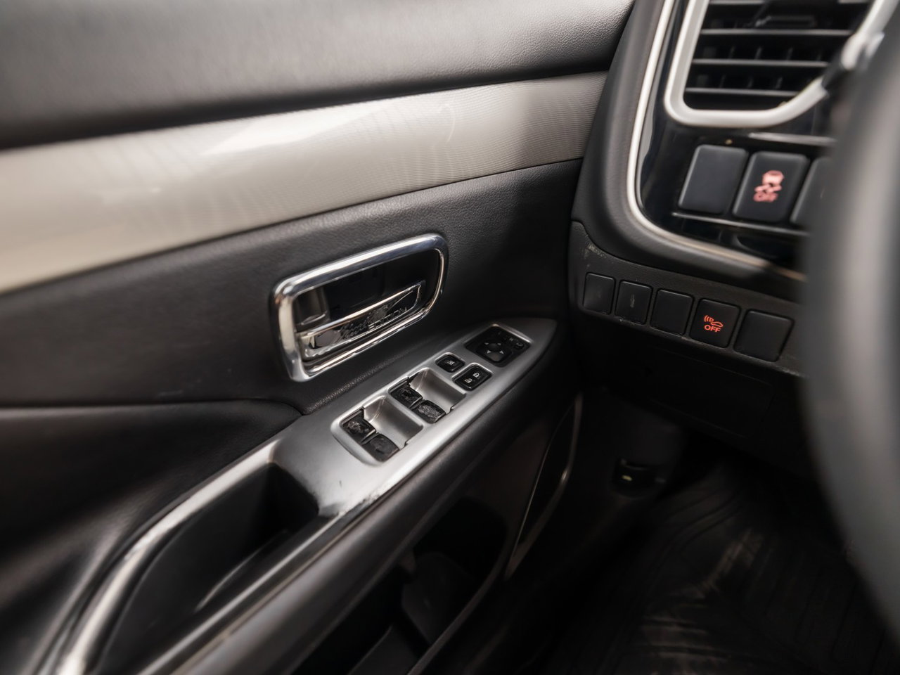 Mitsubishi Outlander Sport