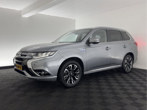 Mitsubishi Outlander 2.0 PHEV instyle Aut *LEATHER | FULL-LED | NAVI-FULLMAP | KEYLESS | TOP-VIEW | HEATED-COMFORTSEATS | ECC | SHIFT-PADDLES | PDC | CRUISE | PRIVACY-GLASS | DAB | TOWBAR | 18''ALU *