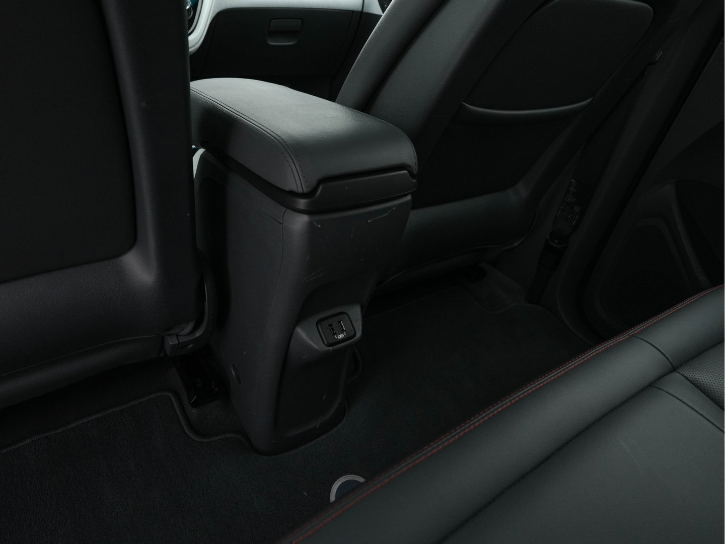 Opel Ampera-E Business executive 60 kWh Aut. *LEATHER | XENON | ADAPTIVE-CRUISE | BLINDSPOT | KEYLESS | BOSE-SOUND | DIGI-COCKPIT | LANE-ASSIST | DAB | ECC | PDC | APP-CONNECT | CCS-FASTLOADER | HEATED-COMFORTSEATS | 17"ALU*