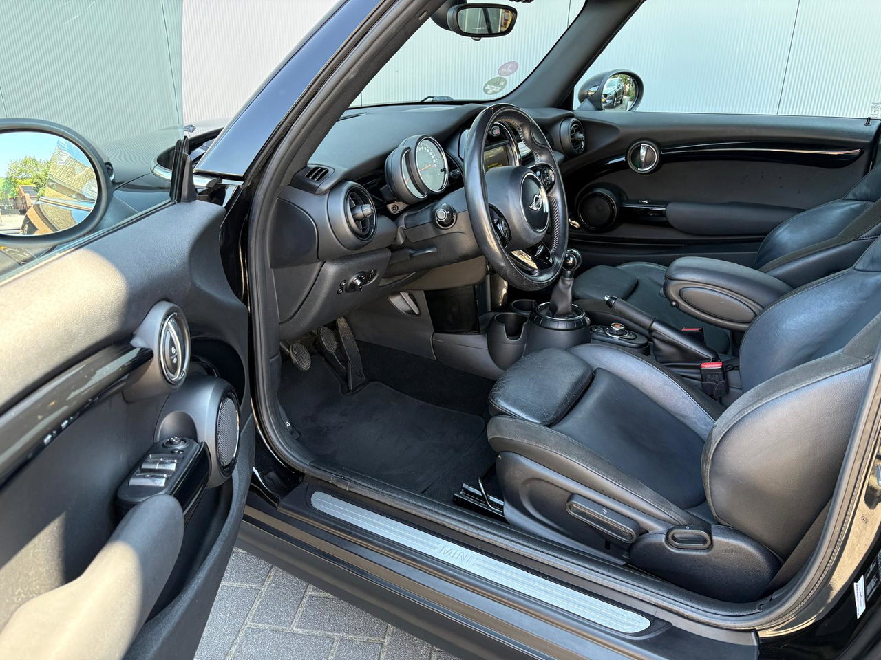 MINI Cooper Cabrio