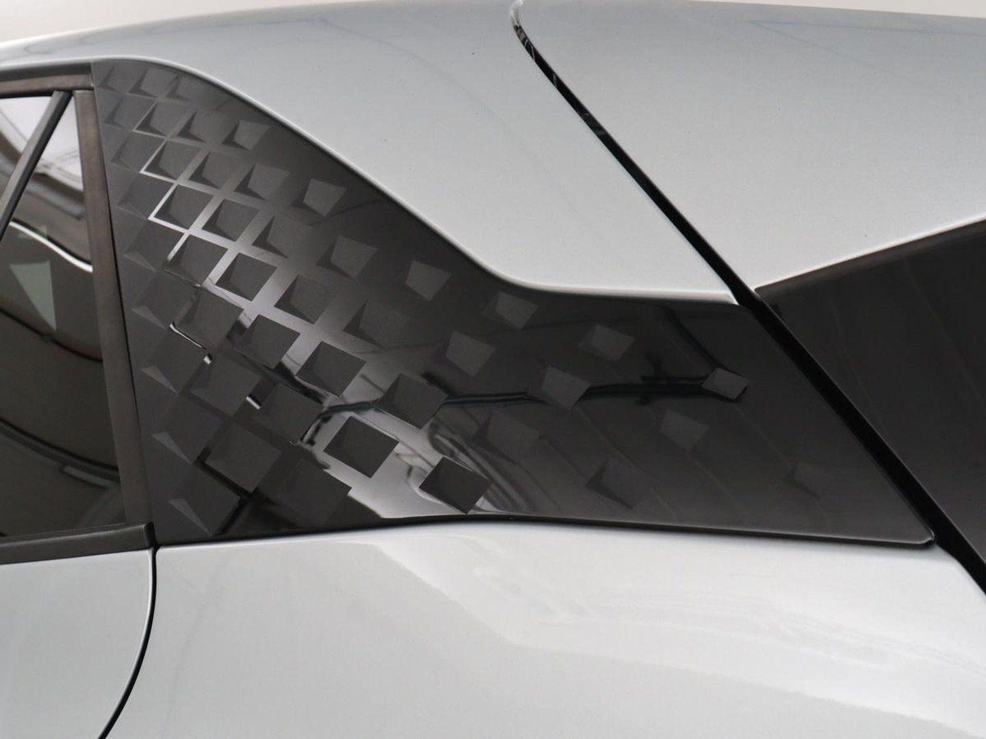 CUPRA Born Business 62 kWh | SOH 91.0% | Panoramadak | Adaptive cruise | Camera | Park assist | Stuur/stoel verwarming | Sfeerverlichting | Full LED |