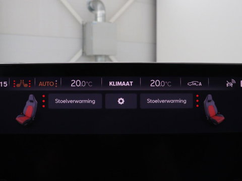 CUPRA Born Business 62 kWh | SOH 91.0% | Panoramadak | Adaptive cruise | Camera | Park assist | Stuur/stoel verwarming | Sfeerverlichting | Full LED |