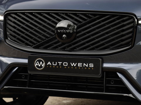 Volvo XC60 T8 AWD Plus Black Edition NIEUW| 21'' | HeadUp | Pano | 360 camera | Getint glas