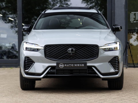 Volvo XC60 T8 AWD Plus Black Edition NIEUW| 21'' | HeadUp | Pano | 360 camera | Getint glas