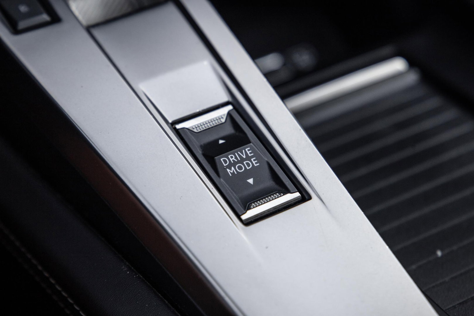Peugeot 308 SW 1.6 HYbrid 180 GT Pack Business AIRCO / CRUISE CONTROLE / CARPLAY / PLUG IN HYBRID / STOELVERWARMING