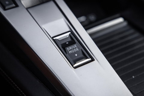 Peugeot 308 SW 1.6 HYbrid 180 GT Pack Business AIRCO / CRUISE CONTROLE / CARPLAY / PLUG IN HYBRID / STOELVERWARMING