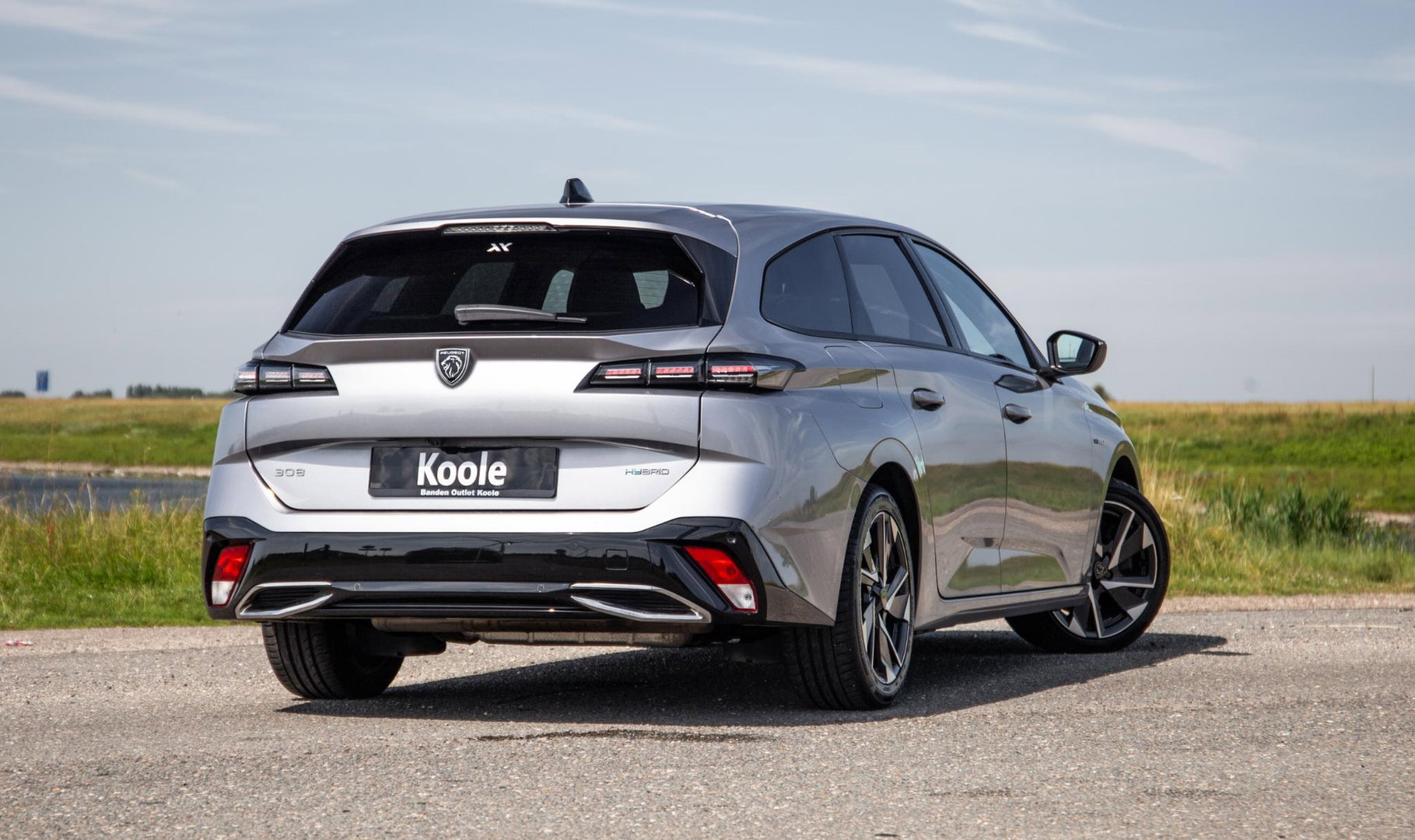 Peugeot 308 SW 1.6 HYbrid 180 GT Pack Business AIRCO / CRUISE CONTROLE / CARPLAY / PLUG IN HYBRID / STOELVERWARMING