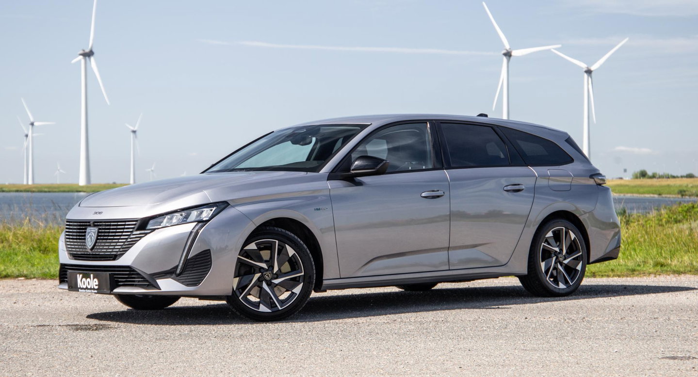 Peugeot 308 SW 1.6 HYbrid 180 GT Pack Business AIRCO / CRUISE CONTROLE / CARPLAY / PLUG IN HYBRID / STOELVERWARMING