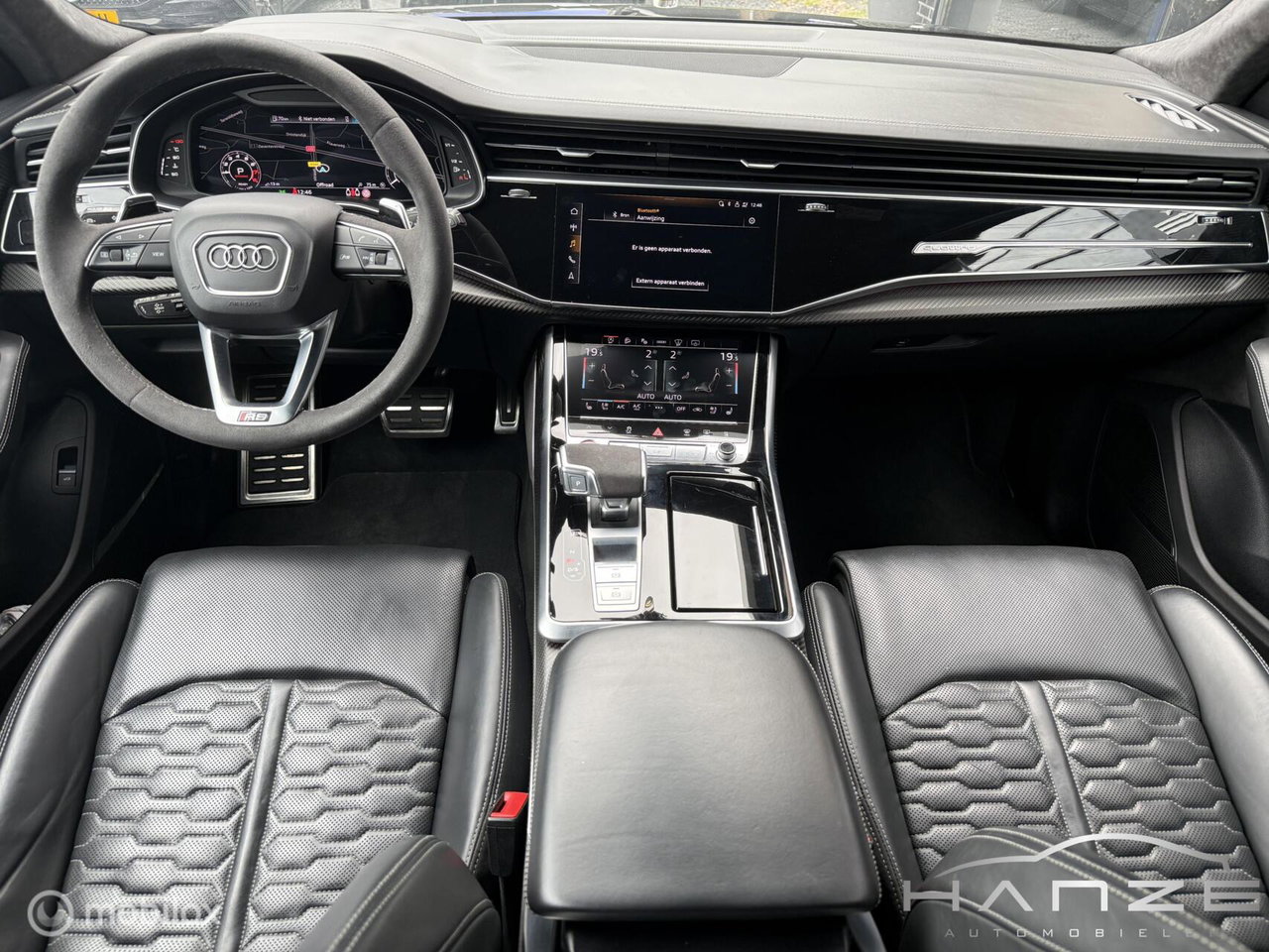 Audi RSQ8