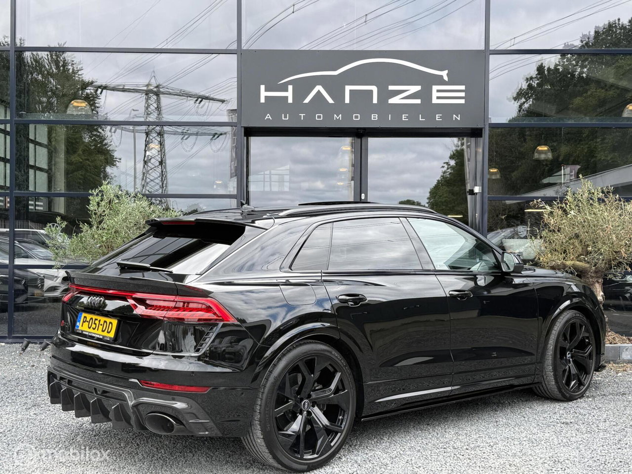 Audi RSQ8