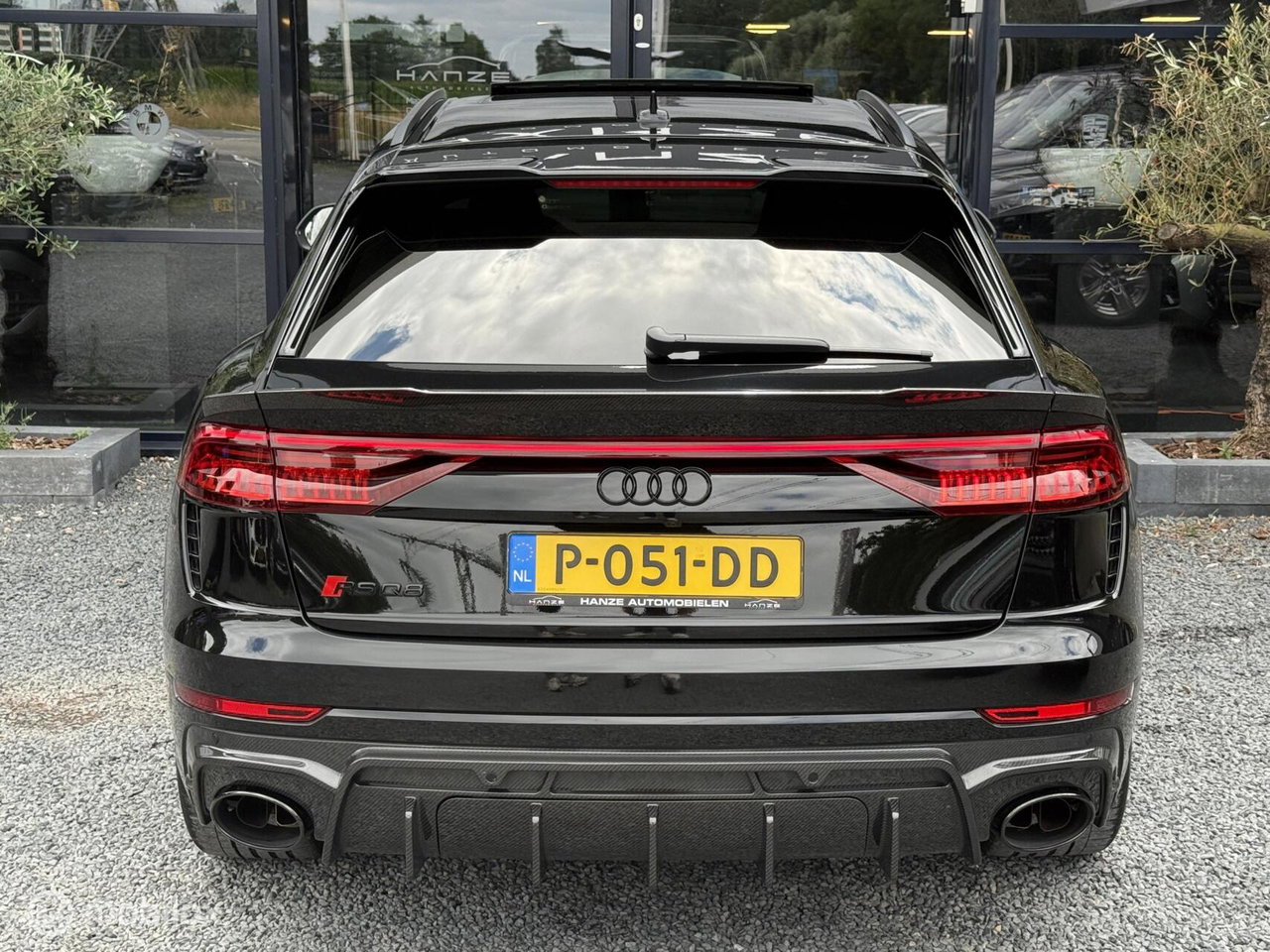 Audi RSQ8