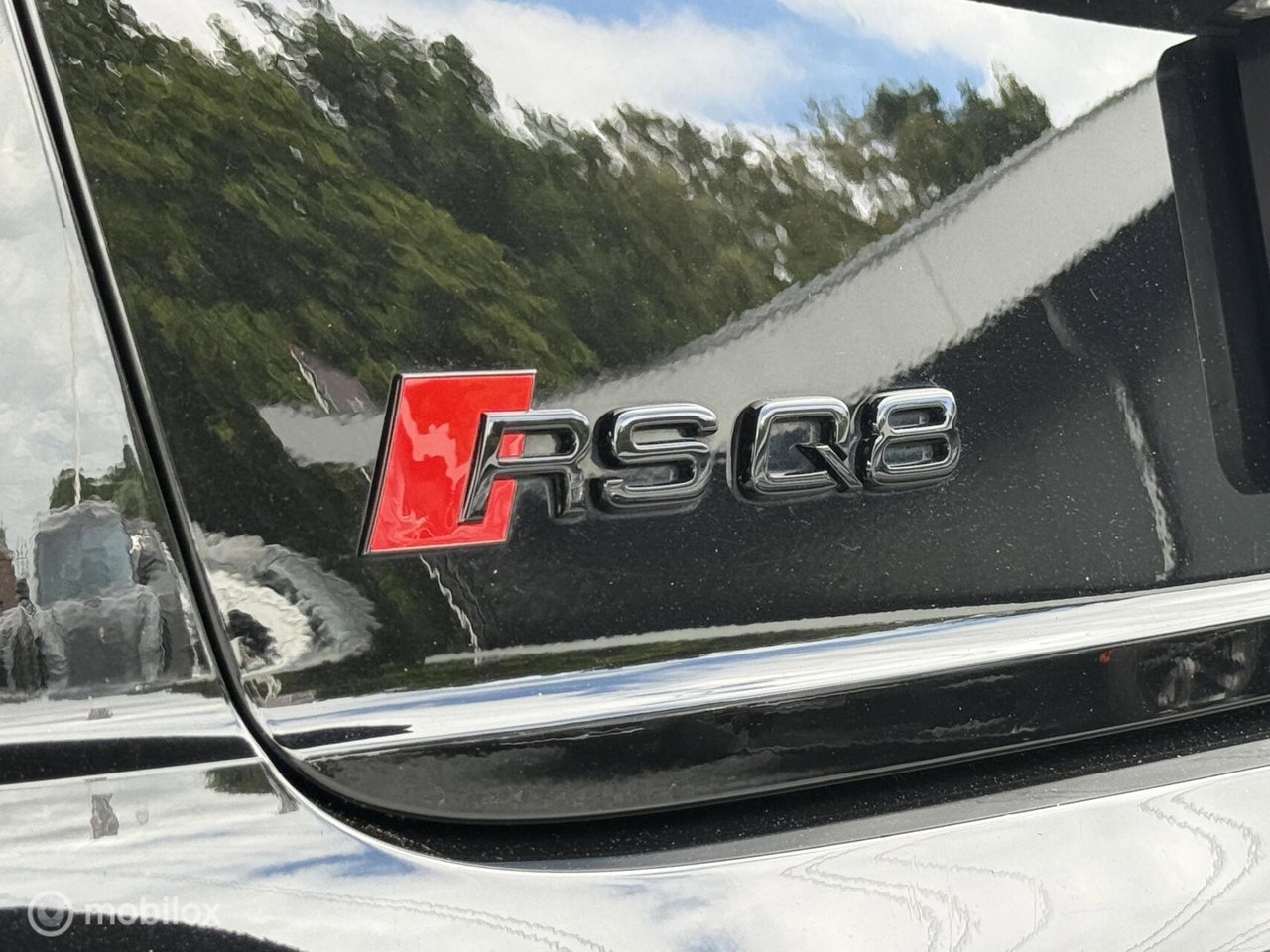 Audi RSQ8