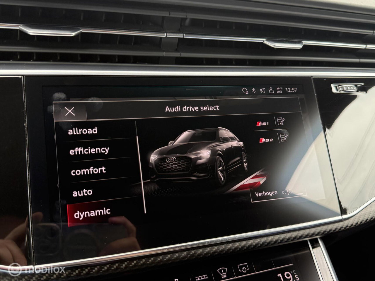 Audi RSQ8