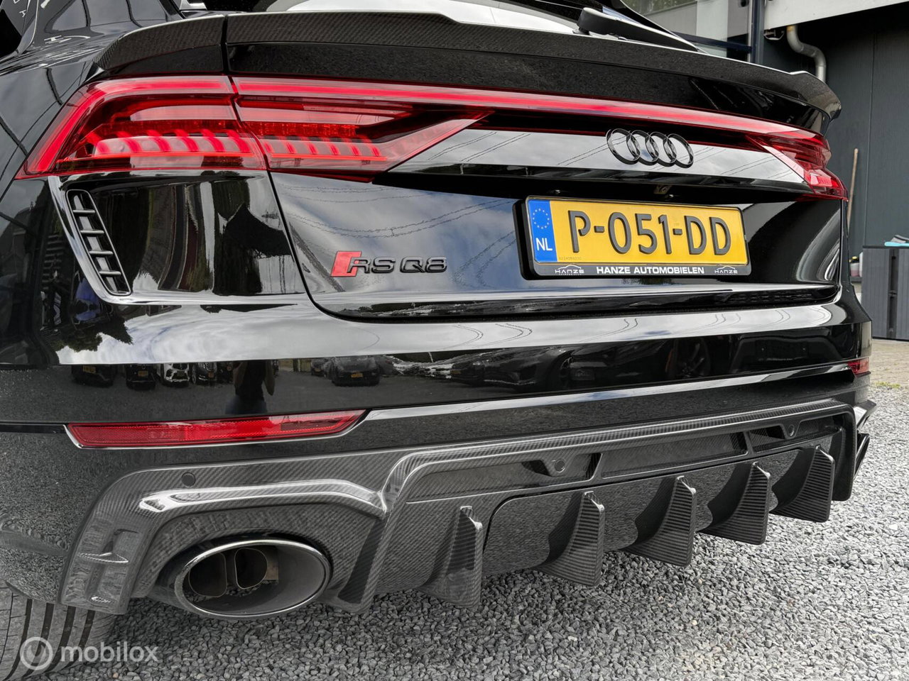 Audi RSQ8