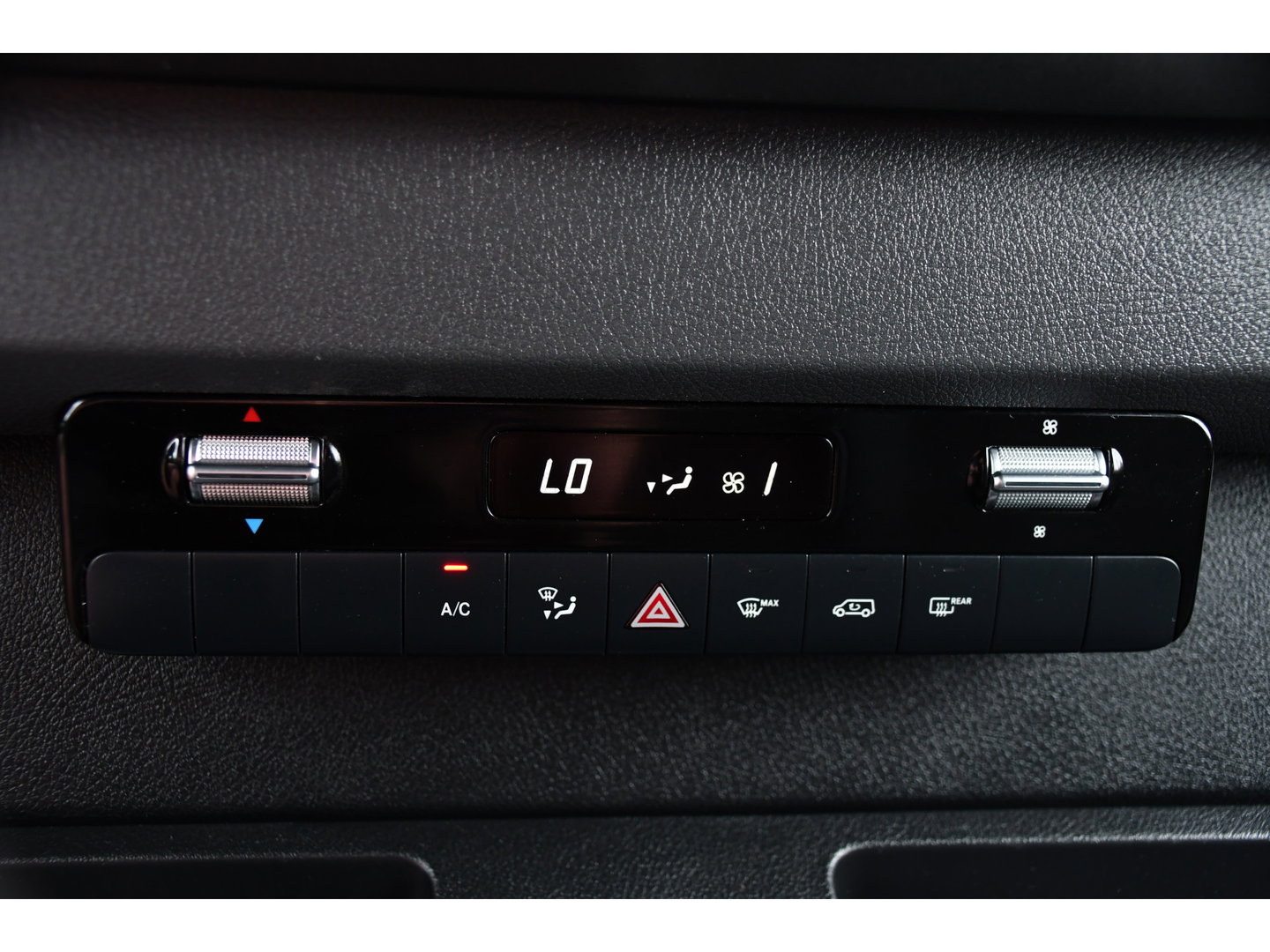Mercedes-Benz Sprinter 319 V6 3.0 CDI L2H1 DC 4x4 PB Edtion Cruise, Carplay, 4Matic, 10,5'' Mbux, Automaat, Airco, Uniek!