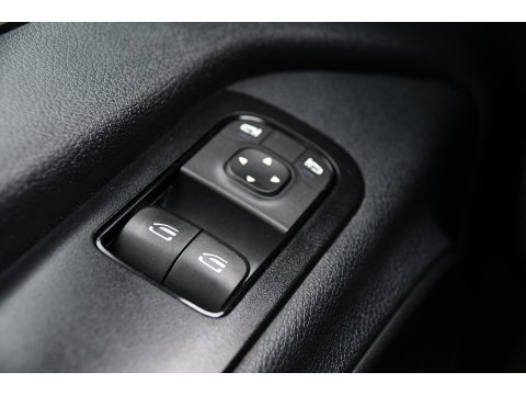 Mercedes-Benz Sprinter 319 V6 3.0 CDI L2H1 DC 4x4 PB Edtion Cruise, Carplay, 4Matic, 10,5'' Mbux, Automaat, Airco, Uniek!