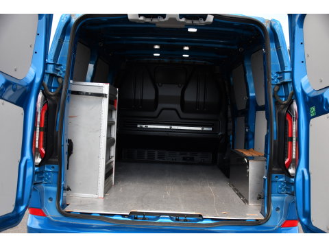 Ford Transit Custom 300 2.0 TDCI L1H1 Sport Camera, Cruise, Carplay, Virtual, 170pk, Stoelverwarming, Automaat, LED, Multimedia, Sensoren, Uniek!