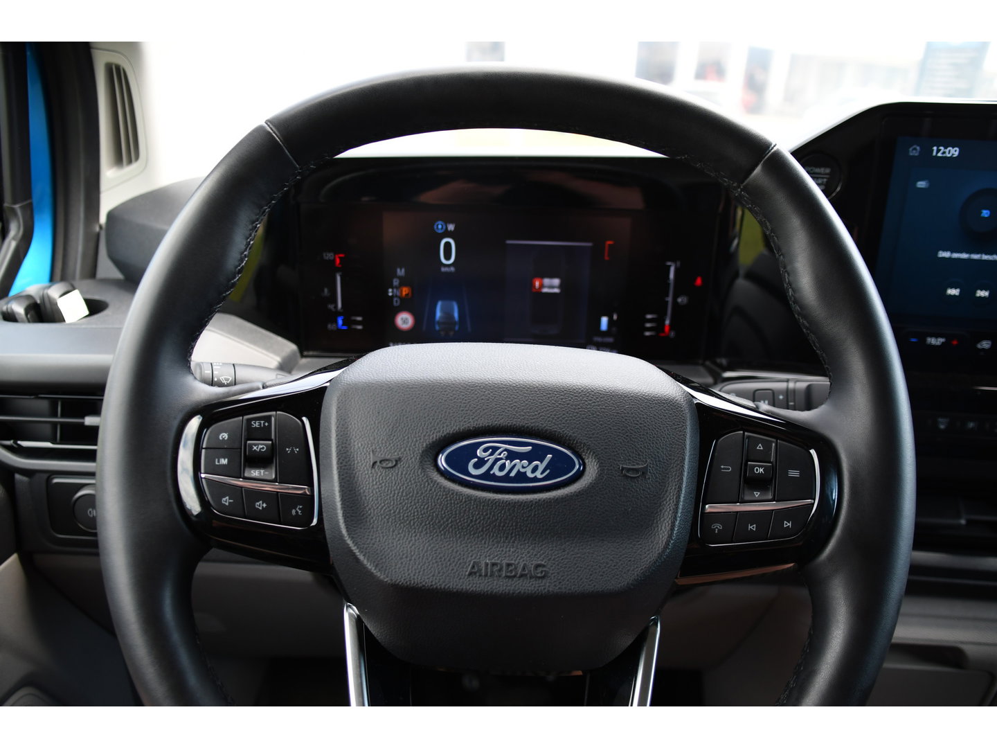 Ford Transit Custom 300 2.0 TDCI L1H1 Sport Camera, Cruise, Carplay, Virtual, 170pk, Stoelverwarming, Automaat, LED, Multimedia, Sensoren, Uniek!
