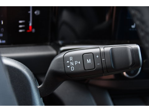 Ford Transit Custom 300 2.0 TDCI L1H1 Sport Camera, Cruise, Carplay, Virtual, 170pk, Stoelverwarming, Automaat, LED, Multimedia, Sensoren, Uniek!