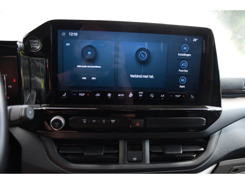 Ford Transit Custom 300 2.0 TDCI L1H1 Sport Camera, Cruise, Carplay, Virtual, 170pk, Stoelverwarming, Automaat, LED, Multimedia, Sensoren, Uniek!