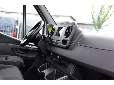Mercedes-Benz Sprinter 519 V6 3.0 CDI L2H1 PB Edition Camera, Cruise, Carplay, 3500kg Trekhaak, LED, Mbux, Geveerde Stoel, Uniek! 319