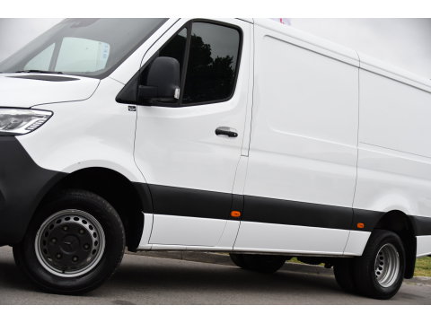 Mercedes-Benz Sprinter 519 V6 3.0 CDI L2H1 PB Edition Camera, Cruise, Carplay, 3500kg Trekhaak, LED, Mbux, Geveerde Stoel, Uniek! 319