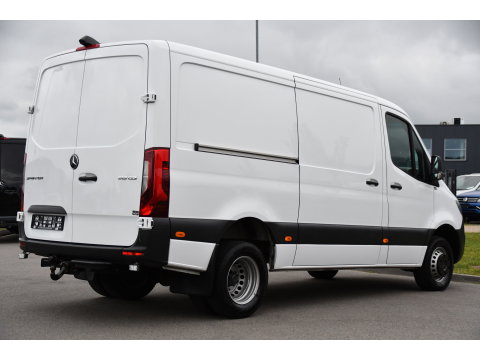 Mercedes-Benz Sprinter 519 V6 3.0 CDI L2H1 PB Edition Camera, Cruise, Carplay, 3500kg Trekhaak, LED, Mbux, Geveerde Stoel, Uniek! 319